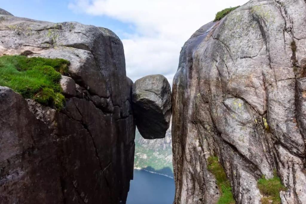 Haugen Hytteutleie & Camping Экстерьер фото